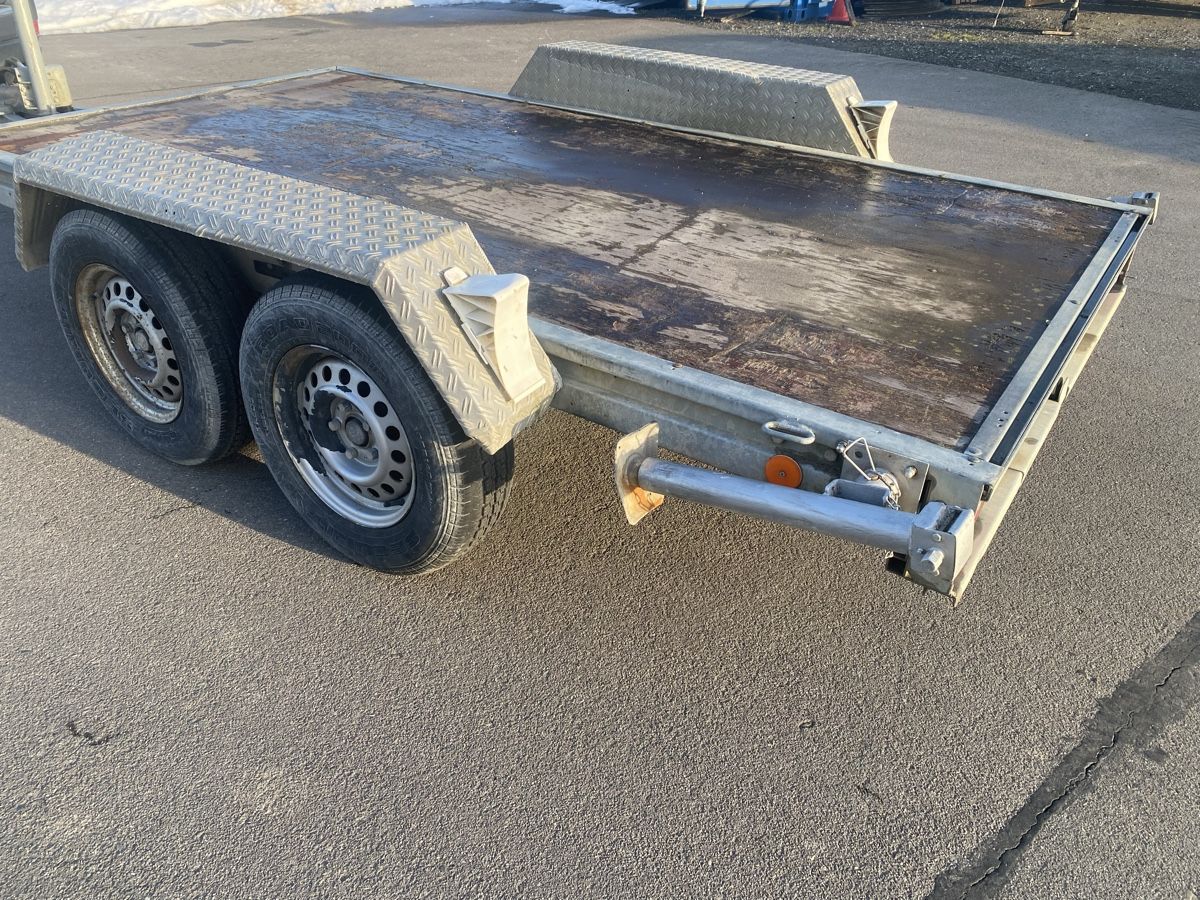 Rimorchi: Auto Anhänger Plattform – Usato da Grosswangen venduto da lukmar 1