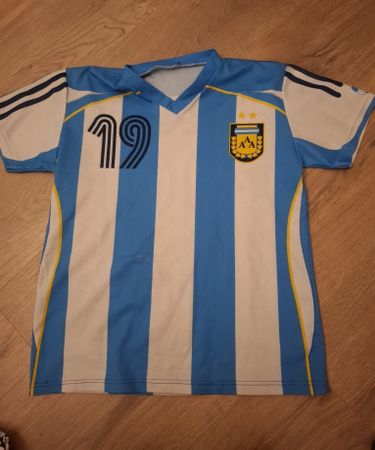 Maillot de foot rayé bleu et blanc, numéro 19 - Taille 134