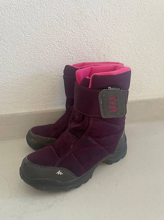 Decathlon Scarpe per ragazzi: Bottes de neige 34 en parfait état – Usato da Denens venduto da titi7