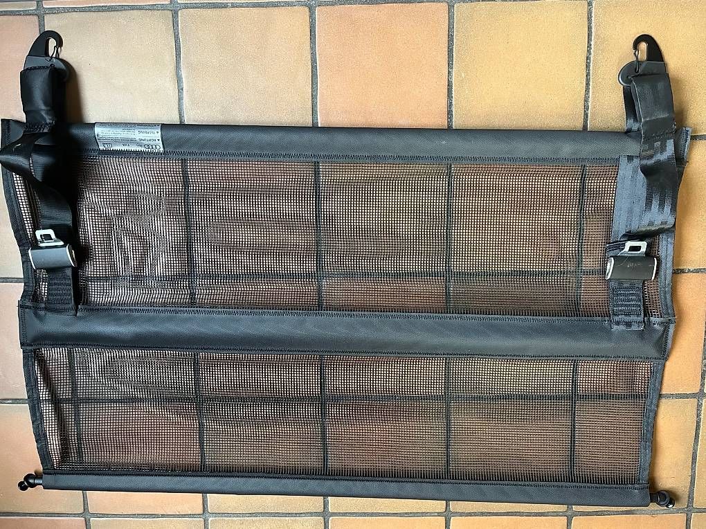 Autres accessoires p. véhicule: Netztrennwand Audi – D'occasion à Halden par asc_svq6 1