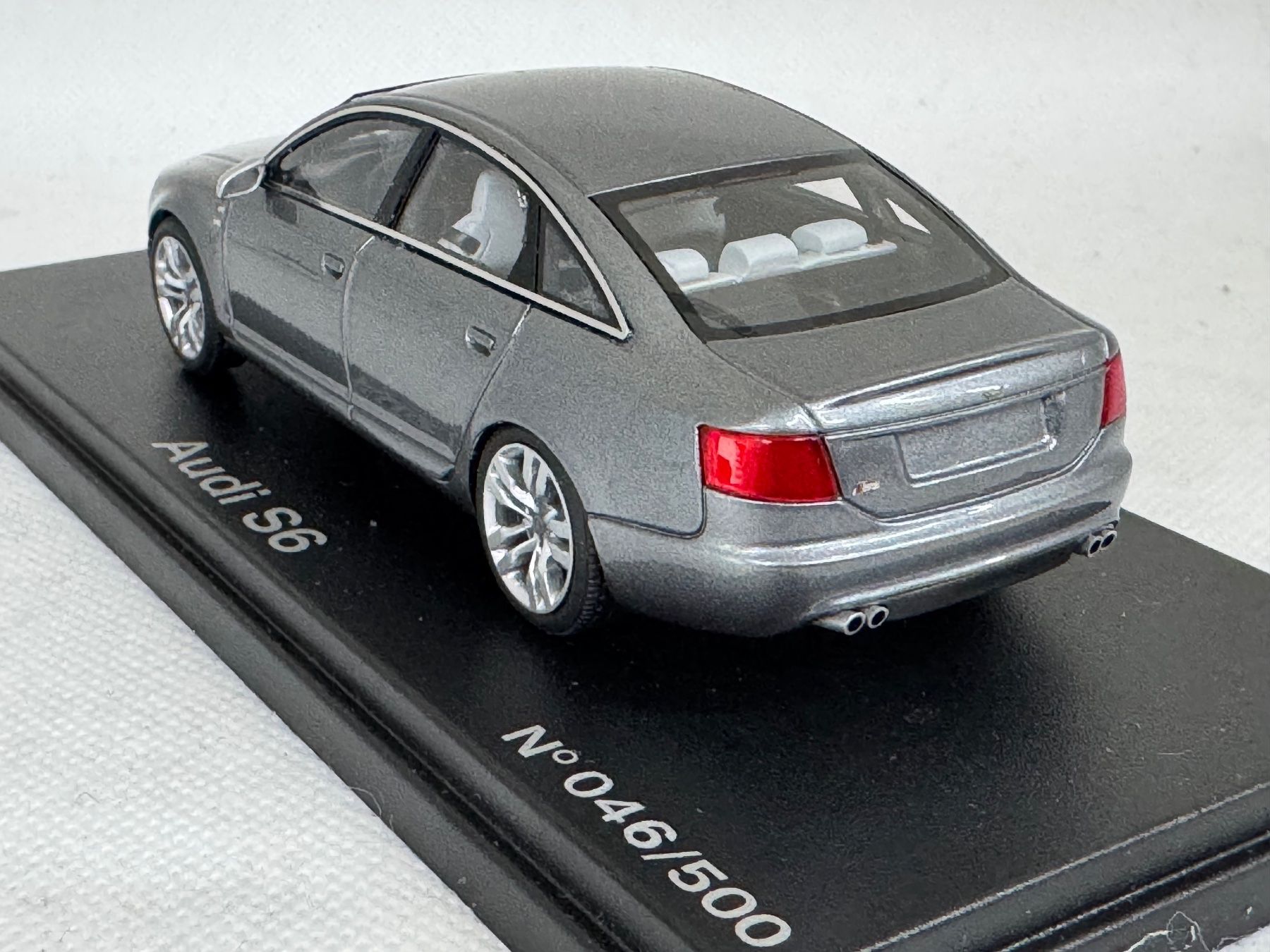 Audi Modellini d'auto: Audi S6 grau metallic Looksmart 1:43 – Nuovo (secondo la descrizione) da Luzern venduto da aa43modelcars-Luzern 1