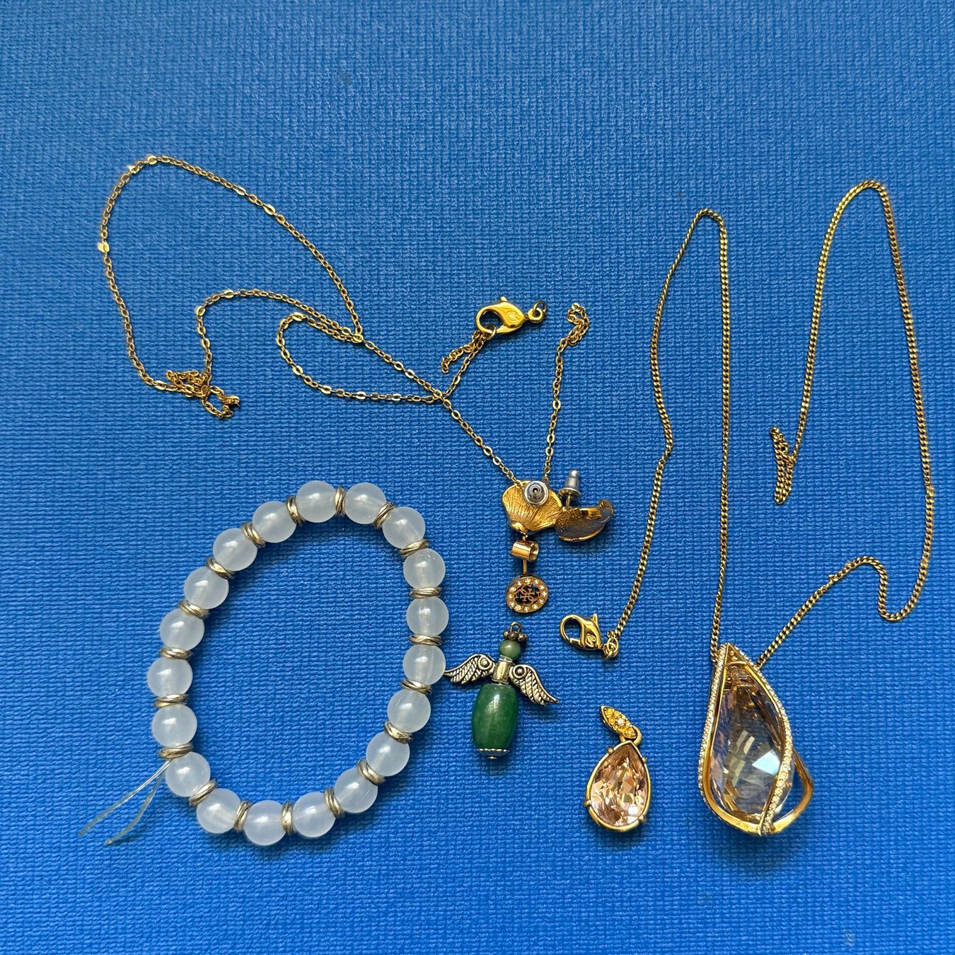 Swarovski Sonstiger Schmuck: Modeschmuck 2 Kettenanhänger mit Swarovski etc. – Gebraucht aus Frauenfeld von Camel16 7