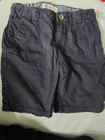 Kurze H&M Jungenhose Grösse 110 (4 bis 5 Jahre)