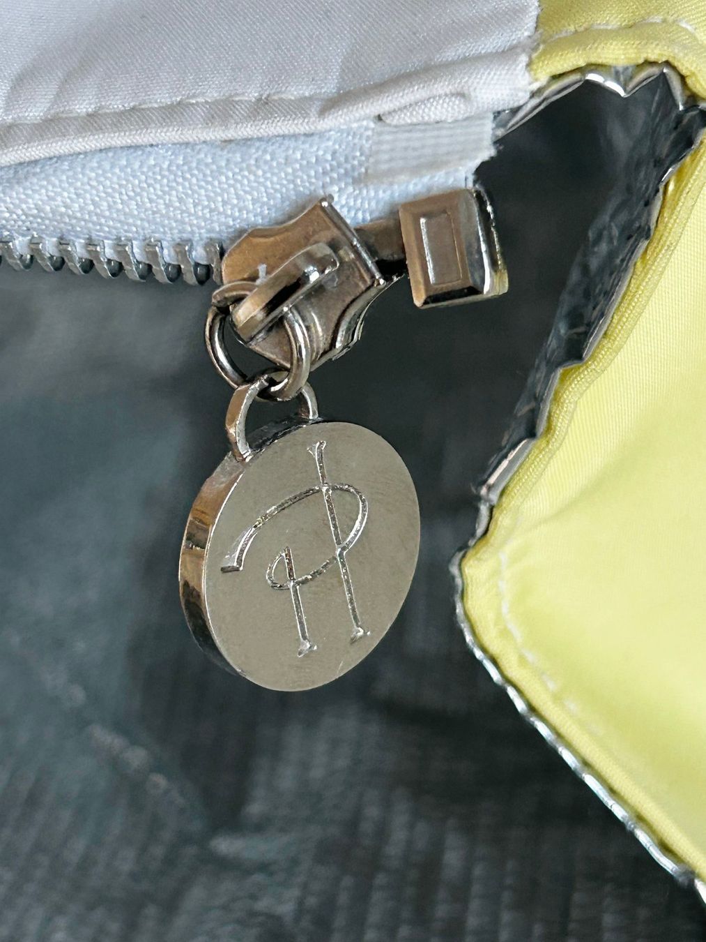 Kühlschränke & Kühlen: Kühltasche von Pierre Hermé – Gebraucht aus Dietlikon von Mankai 5