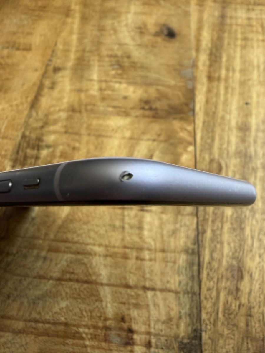 Apple Telefoni cellulari / Smartphones: Apple iPhone 11 128 GB violett – Usato da Bättwil venduto da muuusi 2