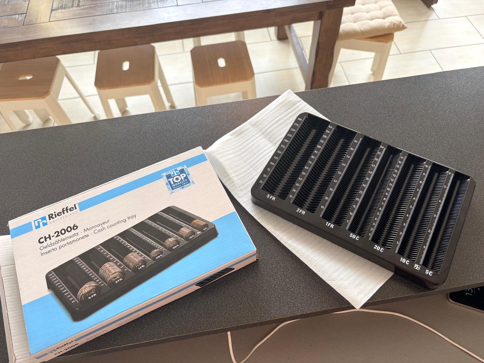 Spielautomaten: Monnayeur professionnel pour CHF neuf – Neu und originalverpackt aus Roche VD von valerielae 1