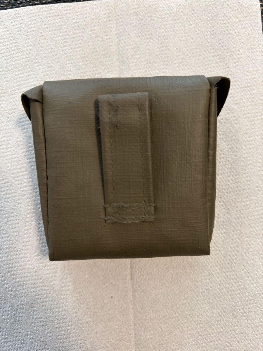 Schweizer Armee Uniformi: Putzzeug Sig P75 ou P220 9mm – Usato da Lausanne venduto da Erion2015 1