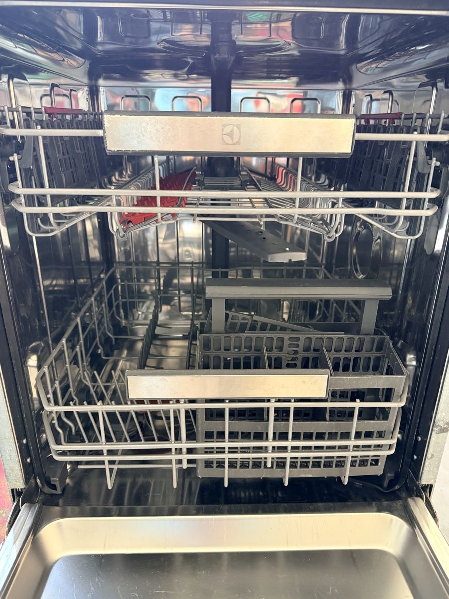 Lavastoviglie: Electrolux Geschirrspülmaschine CH-Norm – Usato da Muttenz venduto da MKTGastroserviceGmbH 1