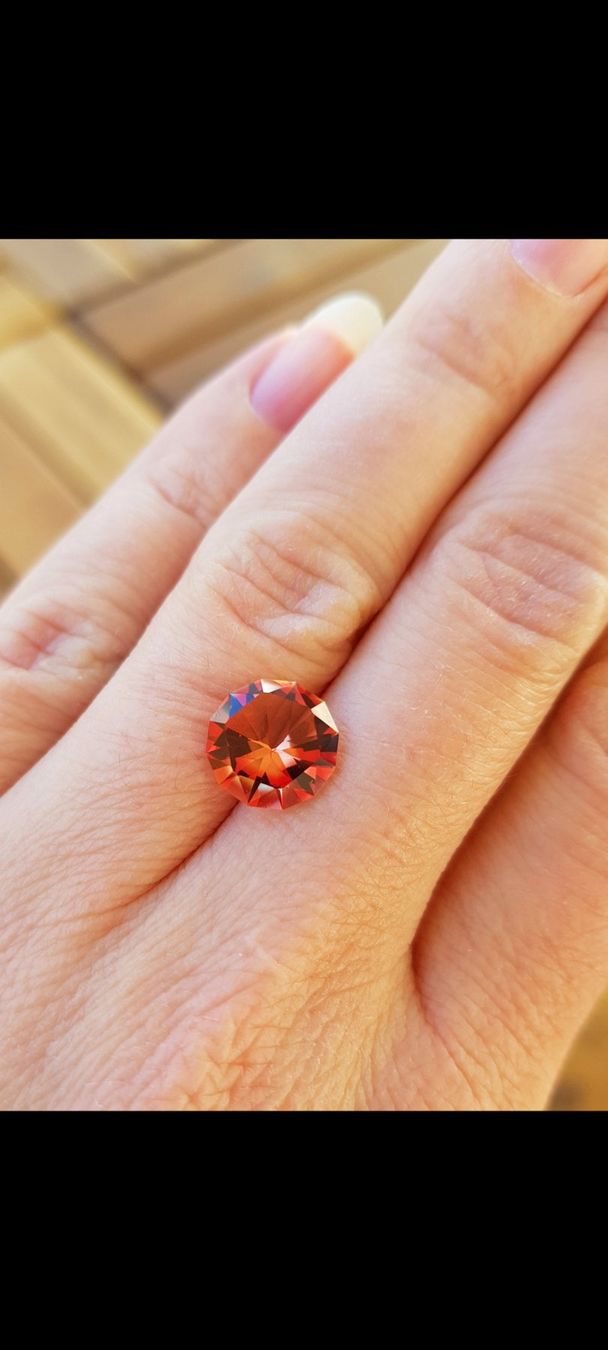 Insegne: Grosser, reiner Red Sunstone aus Oregon – Nuovo e nell'imballaggio originale da Boll venduto da eva_gs8n