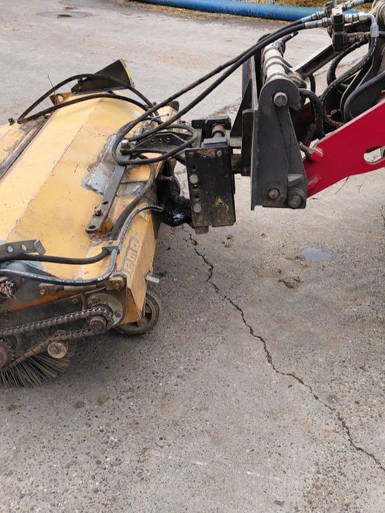 Tutte le macchine: Balayeuse hydraulique bema – Usato da coeuve venduto da luc_smz6 2