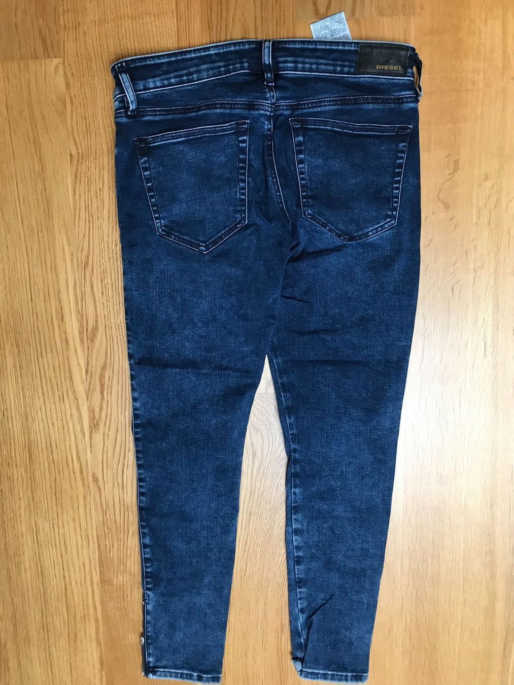 Diesel Jeans: Diesel Jeans Neu! – Nuovo (secondo la descrizione) da Unteriberg venduto da fae_2gz2 1