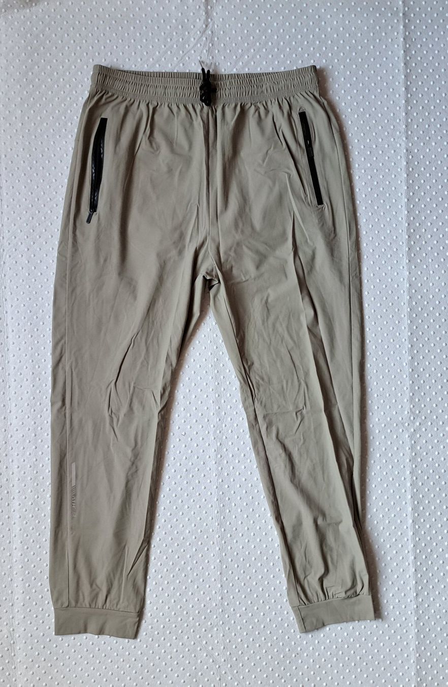 Pantaloni: Trainerhose Sporthose beige Gr. M – Usato da Gysenstein venduto da joshuas81