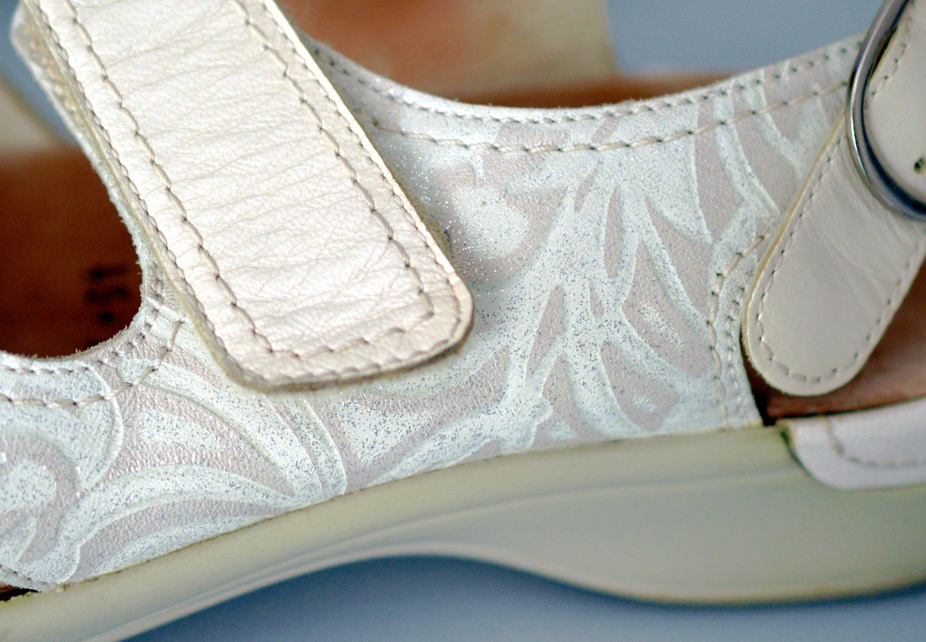 Damenschuhe: Damen-Sandale – Gebraucht aus Geroldswil von K_42 1