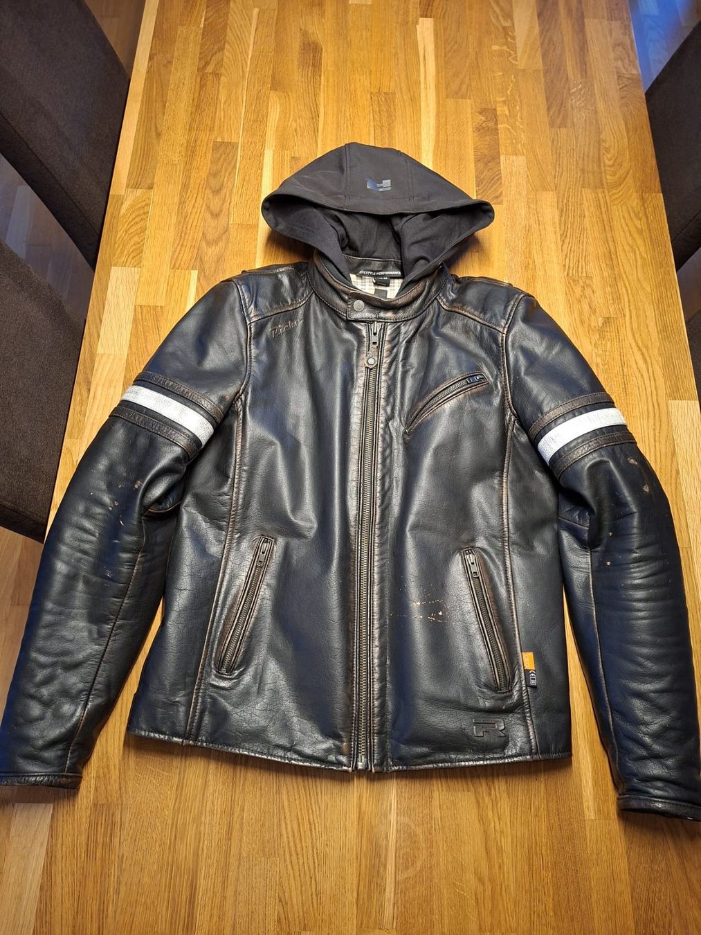Giacche: Motorrad Lederjacke Richa – Usato da Dagmersellen venduto da Segi89