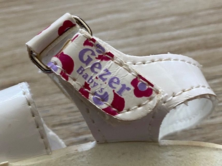 Scarpe per ragazzi: Kinder Sandale Gr. 19 – Usato da Goldau venduto da AdrianSZ 2