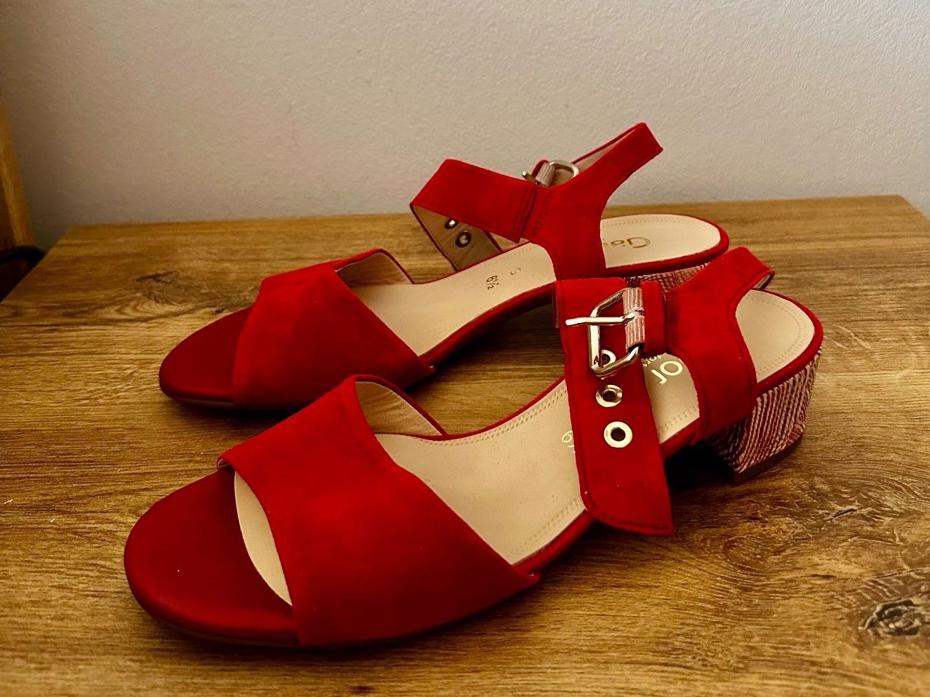 Gabor Chaussures femmes: Neue Rote Schuhe Gabor – Neuf (Voir description) à Visp par inf_7cg2