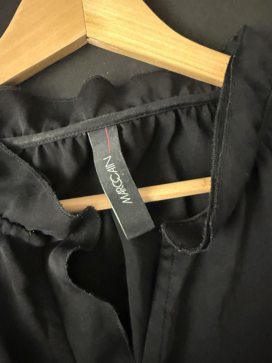 Marc Cain Chemisiers: Marc Cain Bluse schwarz Gr N5  – D'occasion à Mettmenstetten par _4_YOU_ 3