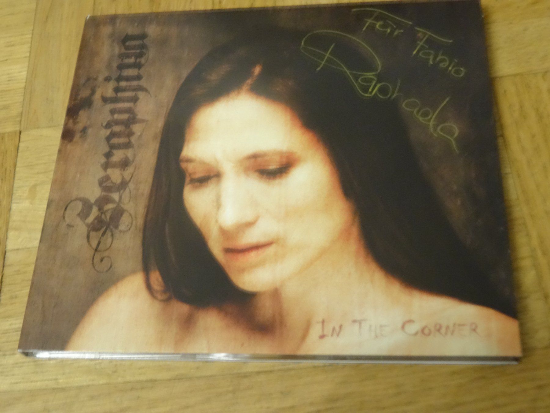 CD: Seraphina - In The Corner CD – Usato da Olten venduto da Disc-Ausverkauf