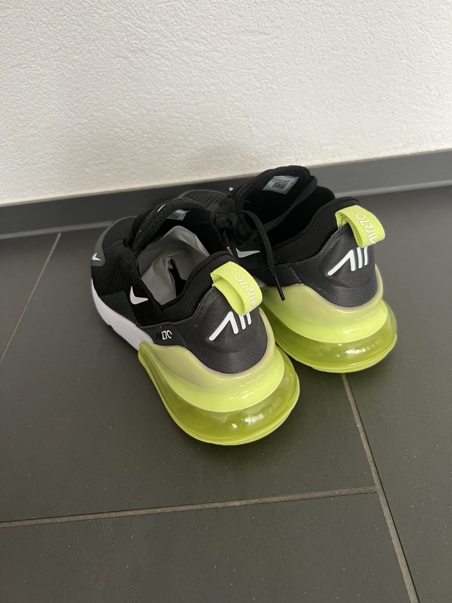 Nike Scarpe da uomo: Nike Air Max 270 – Nuovo e nell'imballaggio originale da Holziken venduto da 181281 2