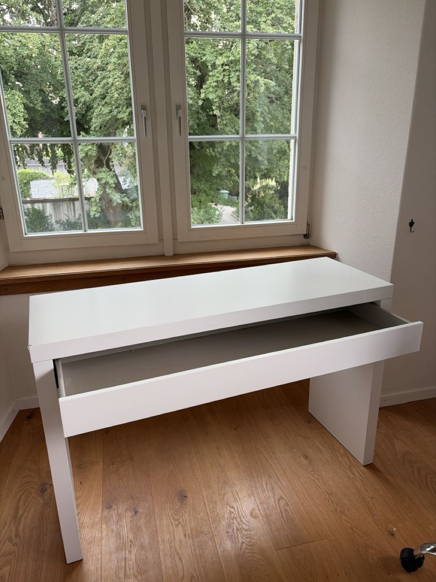 Ikea Cassettiere: Sideboard mit Schublade – Usato da Zürich venduto da leaena.st 1