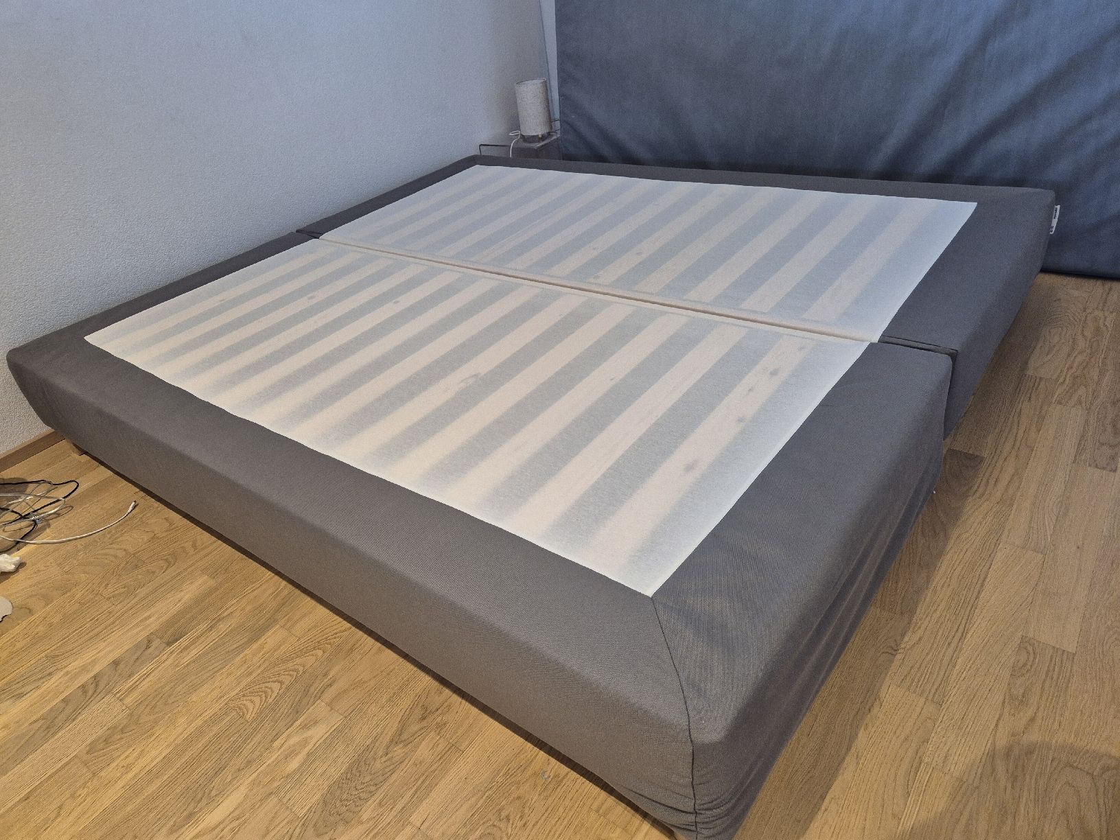 Lits: Lit double 180x200 ou 2 lits simples 90x200 – D'occasion à Kriechenwil par Overnaze