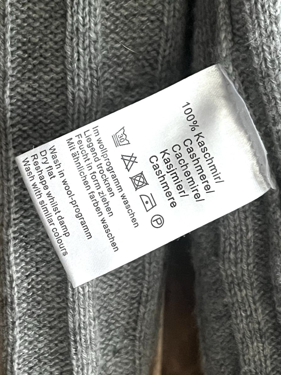 Madeleine Maglioni & Felpe: Pull Gris Madeleine 100% Cachemire T. 38/40 – Usato da Porrentruy venduto da SYANKA 2