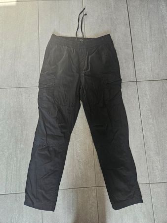 Coole Cargo Hose von Bershka, Grösse M, Schwarz Top