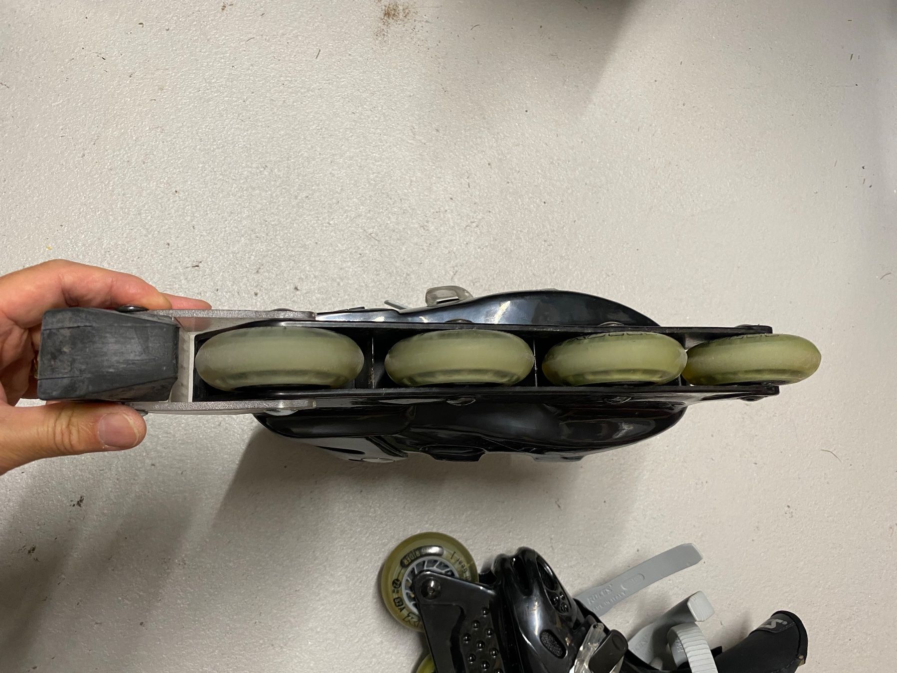 Pattini in linea & Pattini a rotelle: Inlineskate – Usato da Wädenswil venduto da fengshui57 4