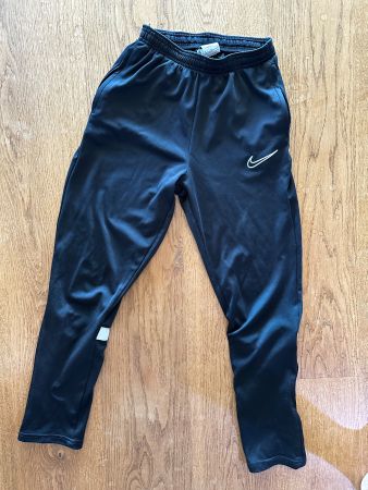 Trainerhose Nike Grösse 158-170