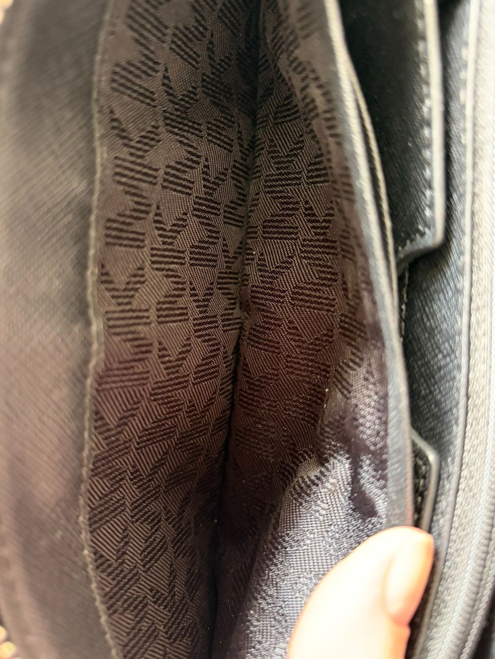 Michael Kors Portafogli: Michael Kors Brieftaschen schwarz – Usato da Schlieren venduto da con_hdp9 7