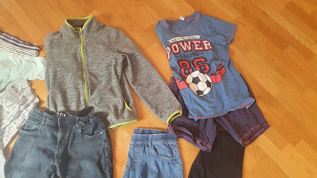 Lotti & Set di vestiti: Kleiderset Mädchen 164 – Usato da Niederwangen b. Bern venduto da thurncaro 3