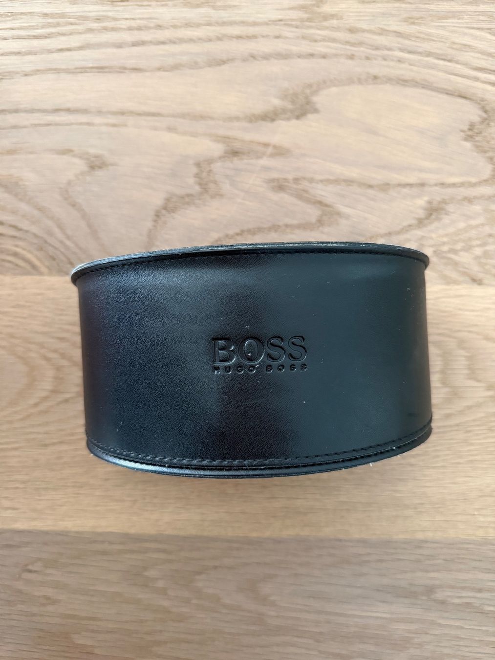 Hugo Boss Lunettes & Verres: Hugo Boss Sonnenbrille – D'occasion à Kloten par canela9 3