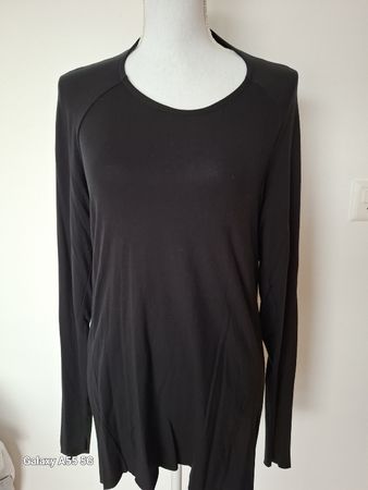 Top Umasan noir mancheslongues, taille M, neuf