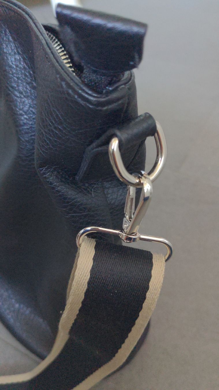 Sacs femmes: Tasche schwarz von Chicorée – Neuf (Voir description) à Sutz par Rawypp 3