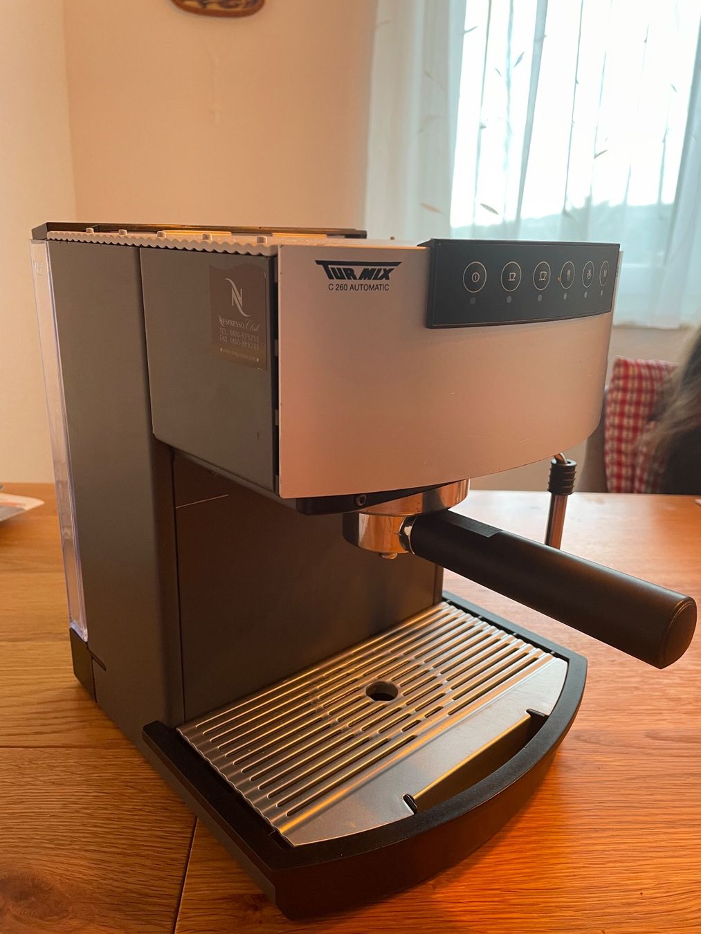 Turmix Kaffeemaschinen & Espressomaschinen: Nespresso C260 AUTOMATIC Kaffeemaschine grau/anthrazit – Gebraucht aus Steinmaur von Martin092