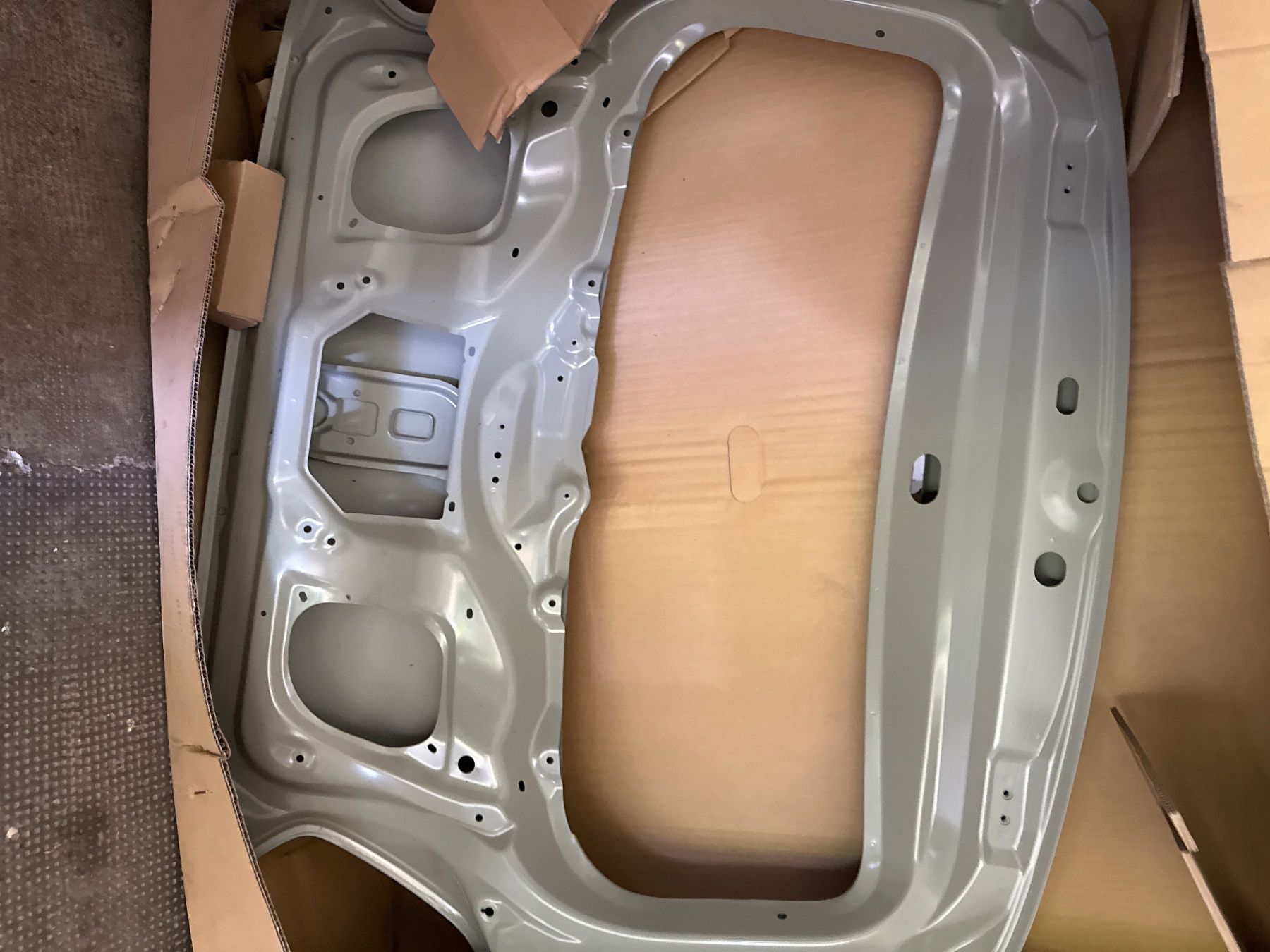 Suzuki Tutti pezzi di ricambio auto: Heckklappe – Nuovo e nell'imballaggio originale da Pieterlen venduto da gar_hb8c 1