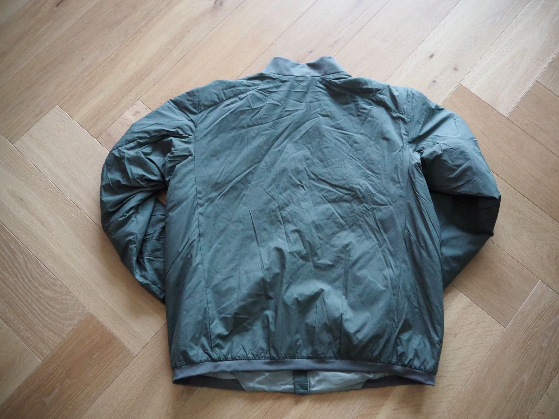 Arcteryx Giacche: Arc'teryx Bomber Jacke Atom Gr. M – Usato da Zürich venduto da snowow 9