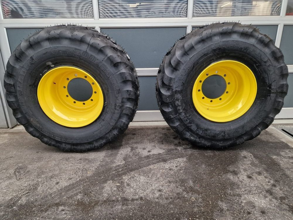 Menzi Muck Pneumatici & Ruote complete: Menzi Muck A91 Räder - 2 Stück – Usato da Alpnach-Dorf venduto da Hess-Automobile 5