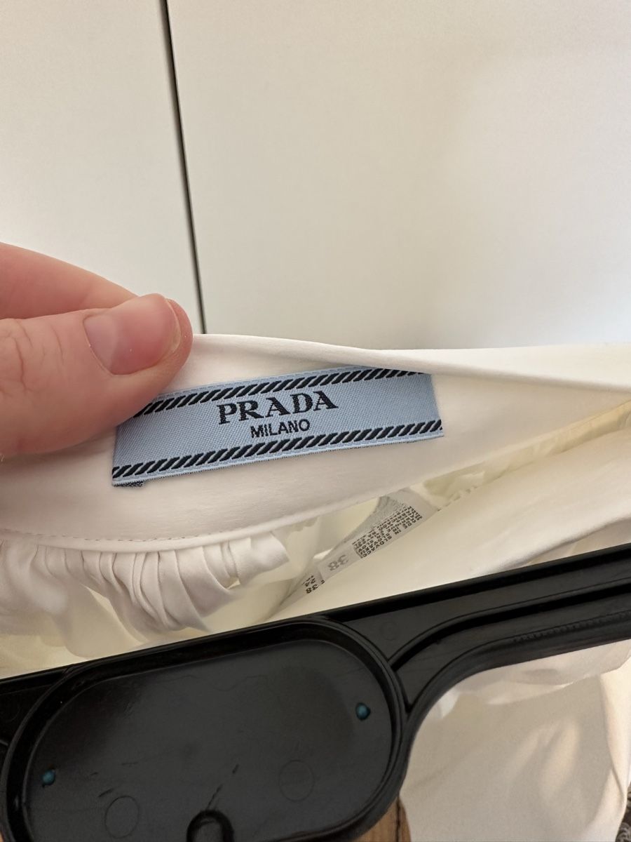 Prada Jupes: Prada skirt, good condition, size 38 – D'occasion à Küssnacht am Rigi par hor_dpb7 5