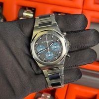 Girard-Perregaux Laureato Chronograph 42 mm – 2022