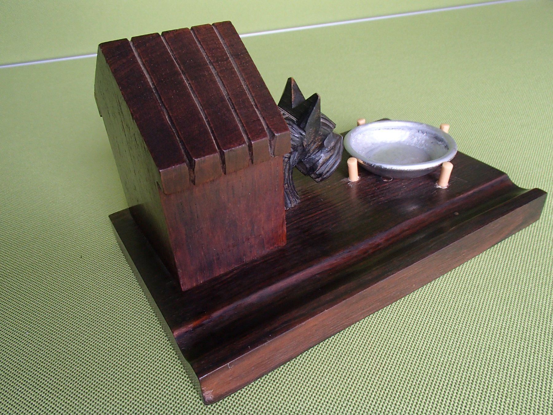 Portacenere: Art Deco Aschenbecher mit Fox Terrier – Usato da Schöfflisdorf venduto da pullux 5