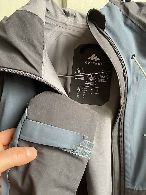 Decathlon Jacken: Regenjacke Quechua hardshell – Gebraucht aus Biel/Bienne von g.vasine 1