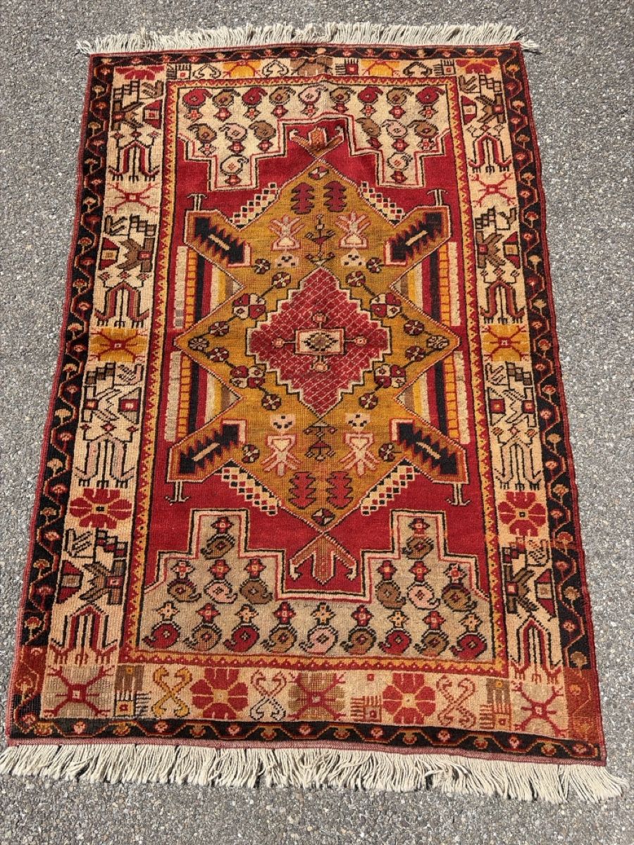 Teppiche: Ushak Teppich Türkei  – Gebraucht aus Wängi von Tesimo