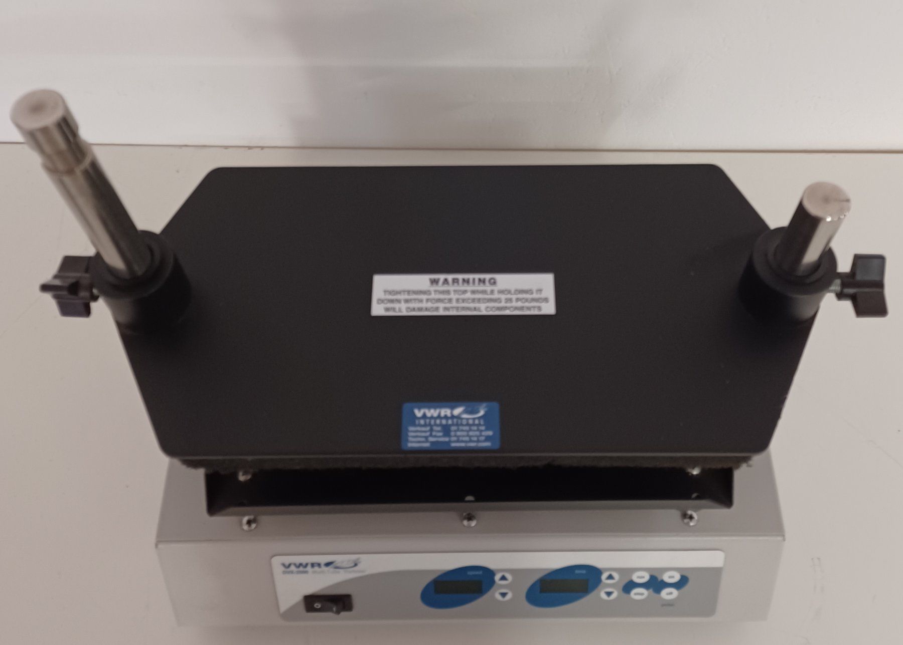 Tutte le macchine: VWR DVX-2500 Multi-Tube Vortexer – Usato da Niederdorf venduto da LeptonAG_Labor 4