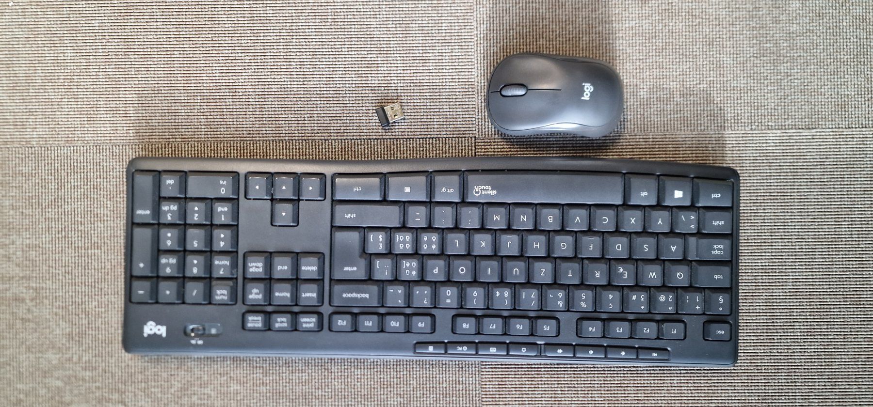 Logitech Tastiere: Logitech K295 Tastatur und M220 mouse Silent Touch – Usato da Gerlafingen venduto da diotech