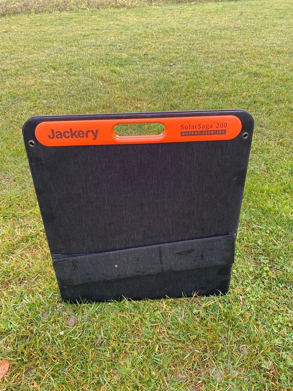 Jackery Dispositivi a energia solare: Jackery SolarSaga 200 Solar Panel – Usato da Bern venduto da gadgetfinder 8