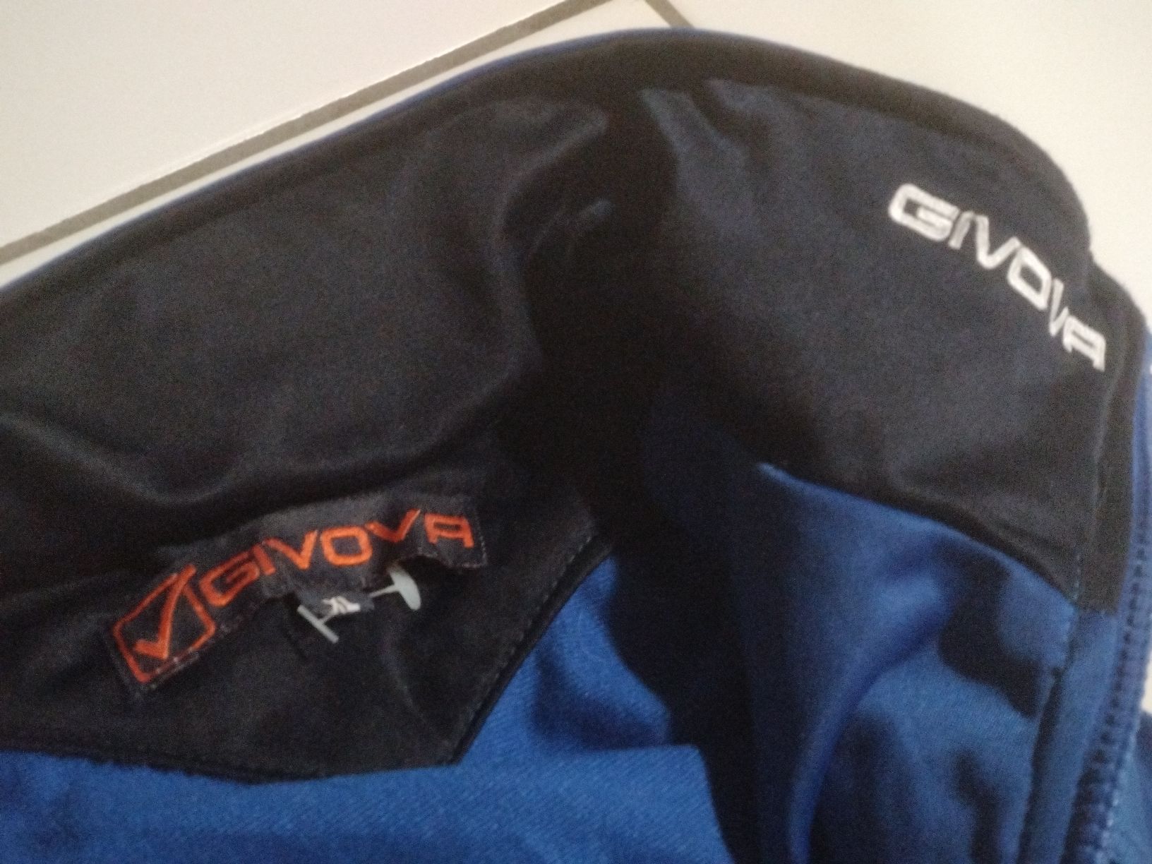 Giacche: Track jacket Givova Blue - Nice shape – Usato da Farvagny-le-Grand venduto da LaCaverne 4