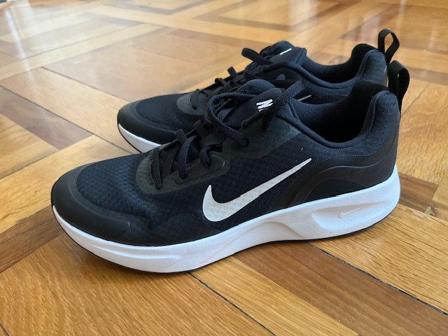 Nike Scarpe da uomo: Nike Turnschuhe, neu, Gr. 42 – Nuovo (secondo la descrizione) da Zürich venduto da Klawitter 1
