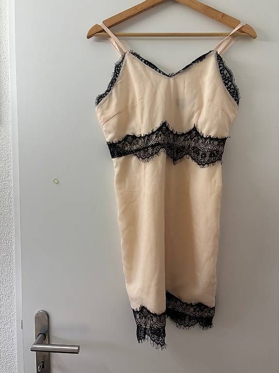 Vestiti: schönes Kleid, Gr. S – Usato da Oftringen venduto da violetta9