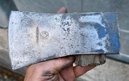 alter Schwedischer Hults Bruk Axtkopf " HB " – 1,0 kg
